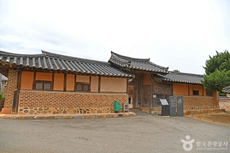 [충남] 아산 윤보선 대통령 생가