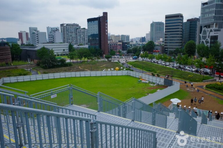 [서울] 열린송현 녹지광장