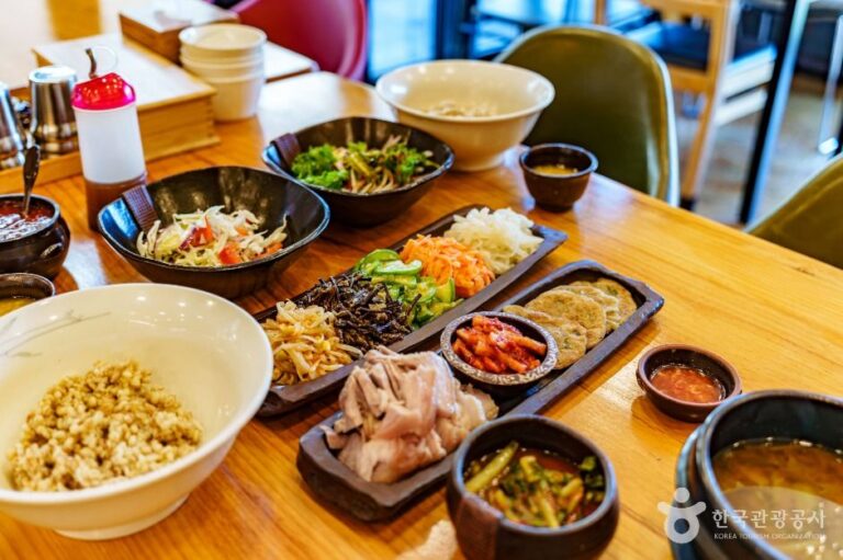 [충북] 초정솔밭보리밥집카페