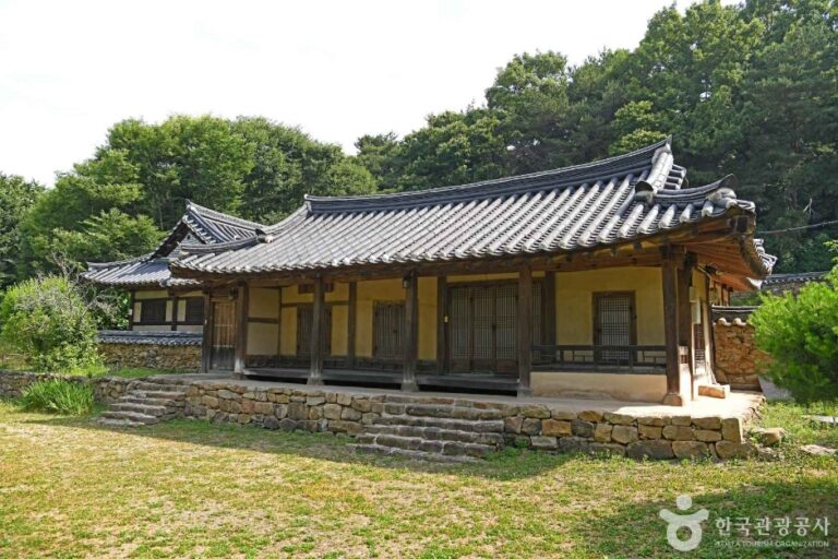 [충남] 고령박씨종중재실