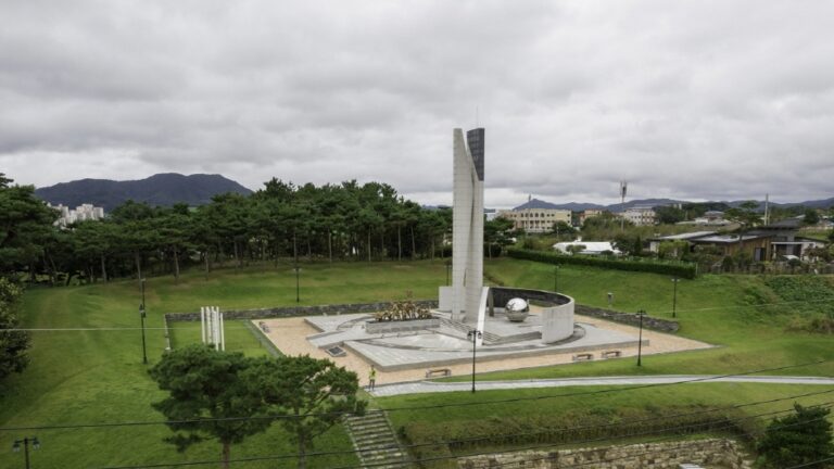 [충남] 홍주의병기념탑