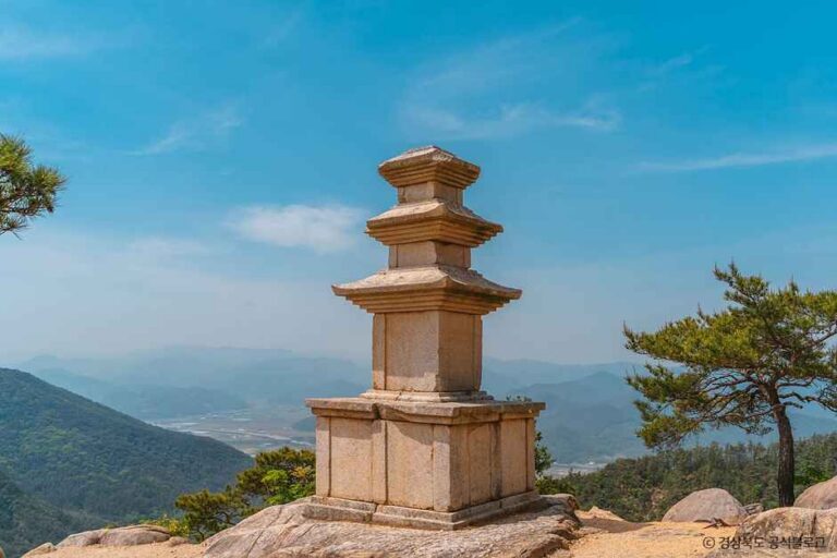 [경북] 경주 남산 용장사곡 삼층석탑