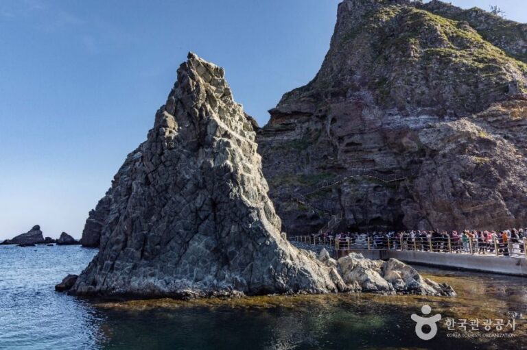 [경북] 숫돌바위 (울릉도, 독도 국가지질공원)