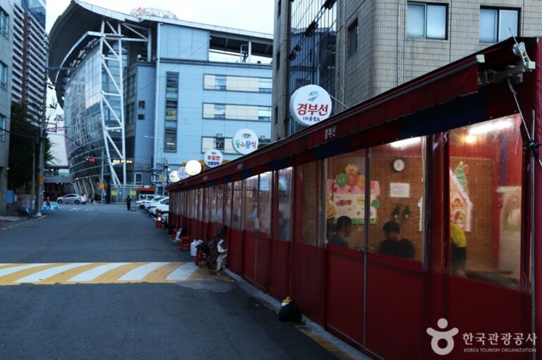 [부산] 부산역 풍물거리