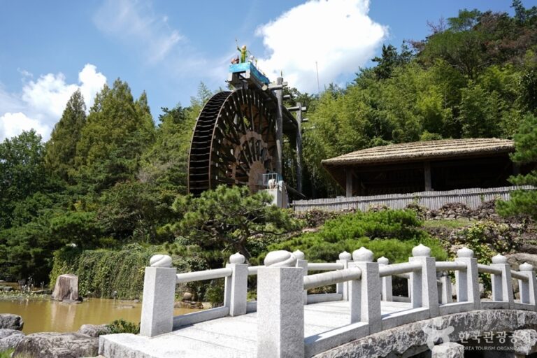 [경북] 물레방아광장