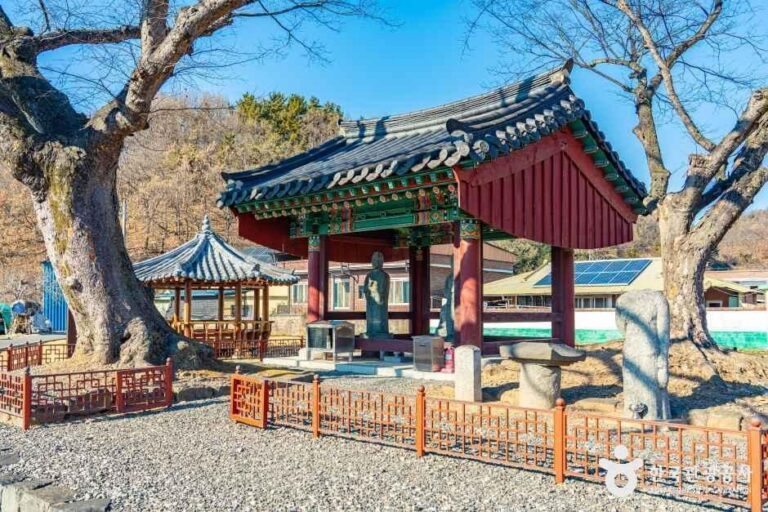 [경남] 함안 대산리 석조삼존상