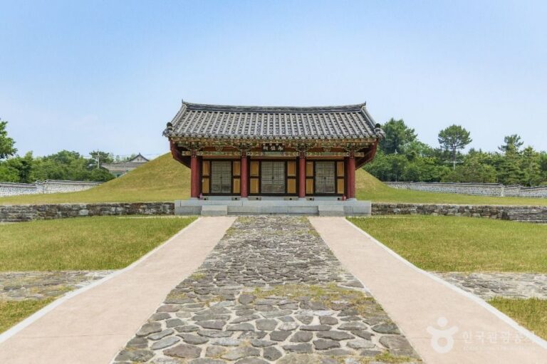 [경남] 사천 조명군총