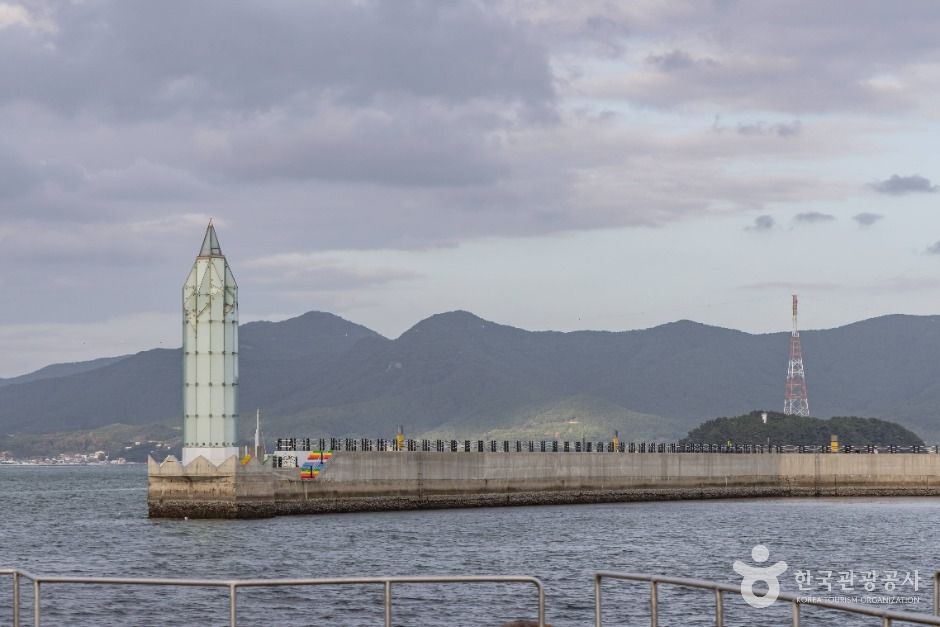 [경남] 도남항 동방파제 등대