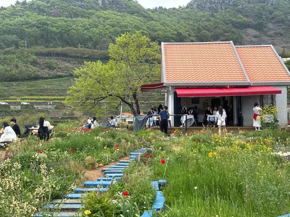 [경남] 카페 톨