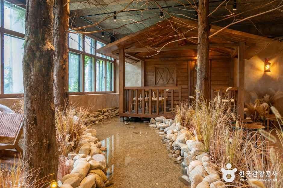 [경남] 밀양시문화도시센터 열두달