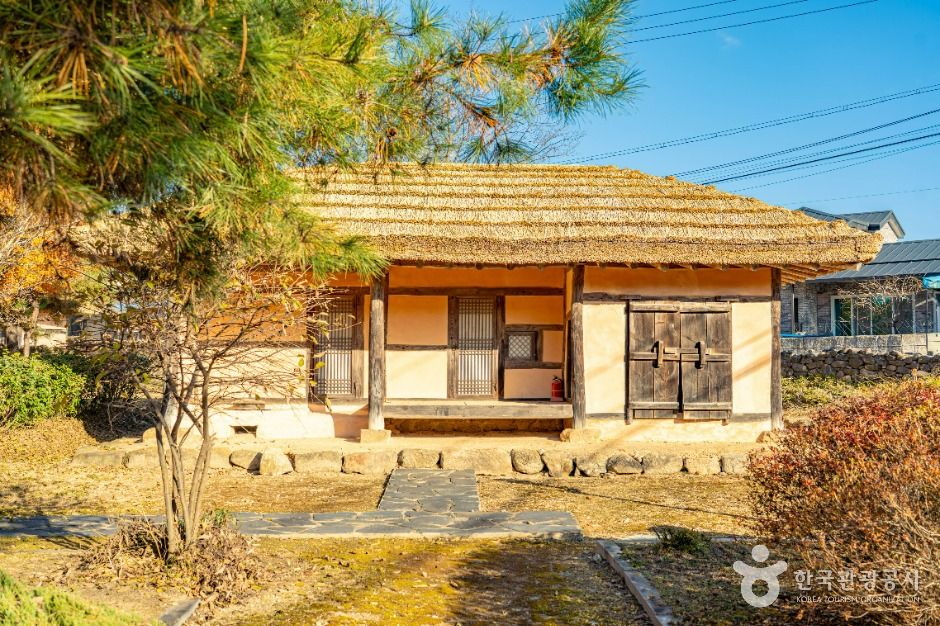 [전북] 가왕 송흥록·국창 박초월 생가