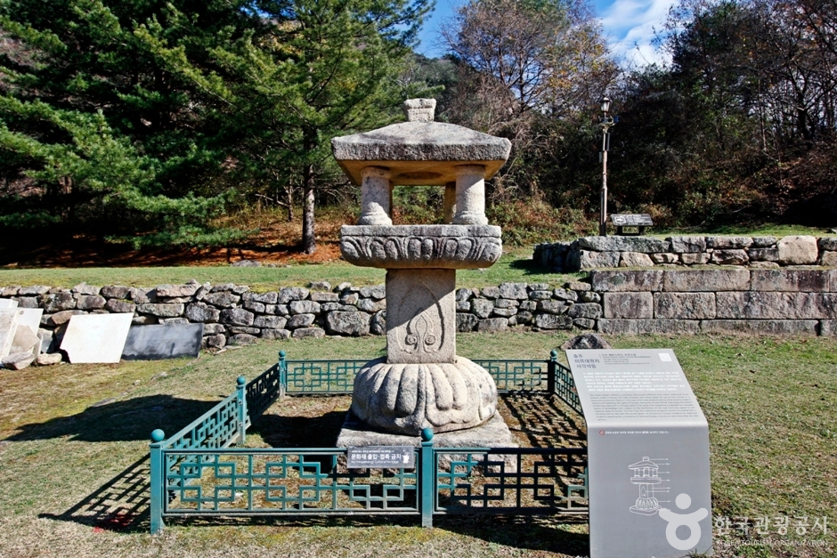 [충북] 충주 미륵대원지 사각석등